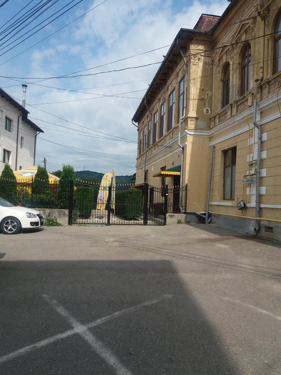 Casa Ariana Otel Curtea de Argeş Dış mekan fotoğraf