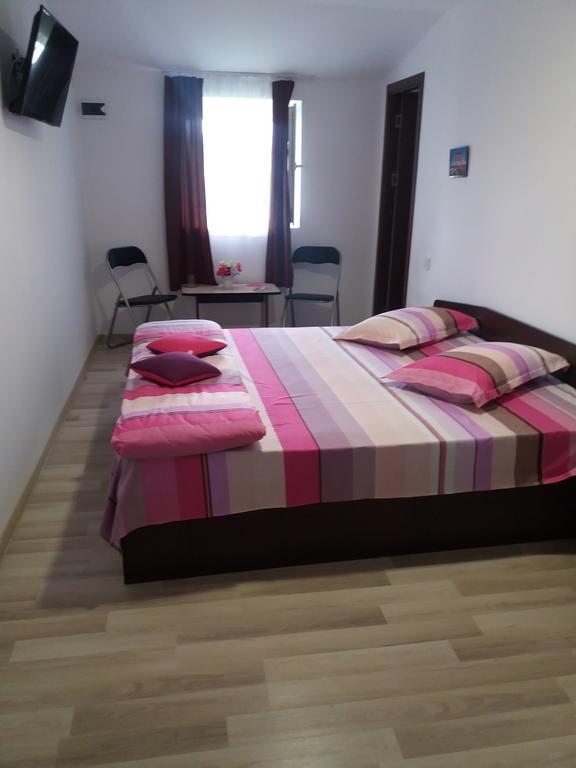 Casa Ariana Otel Curtea de Argeş Dış mekan fotoğraf