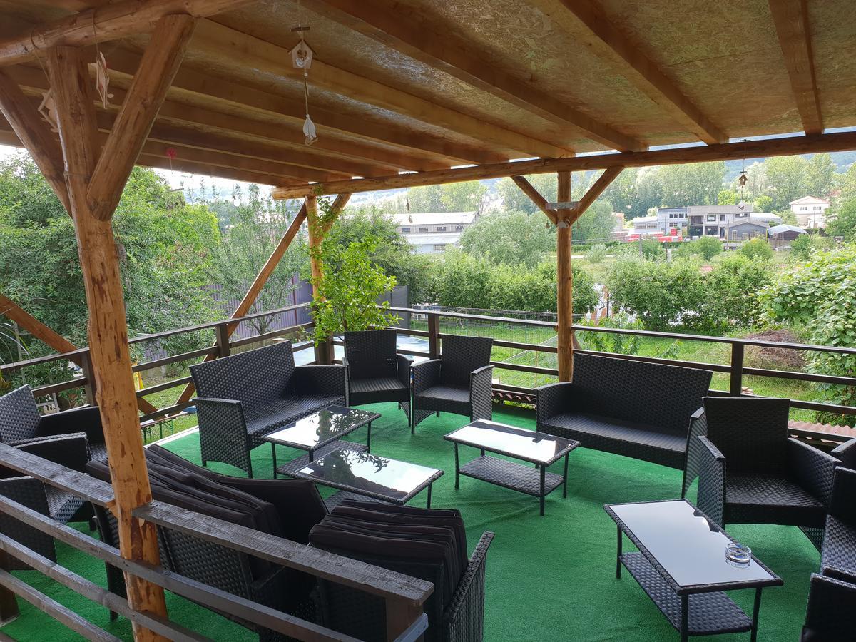 Casa Ariana Otel Curtea de Argeş Dış mekan fotoğraf